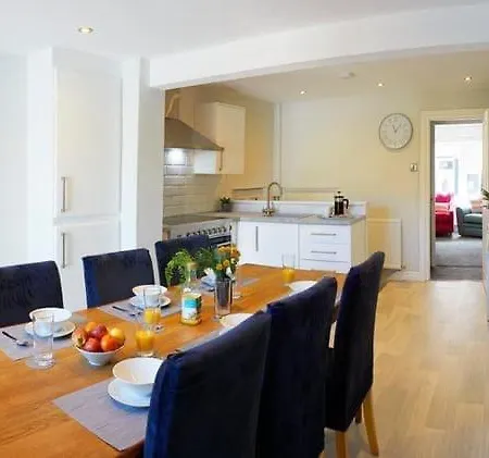 Ellis House - Beautiful House In Old Town Holiday home